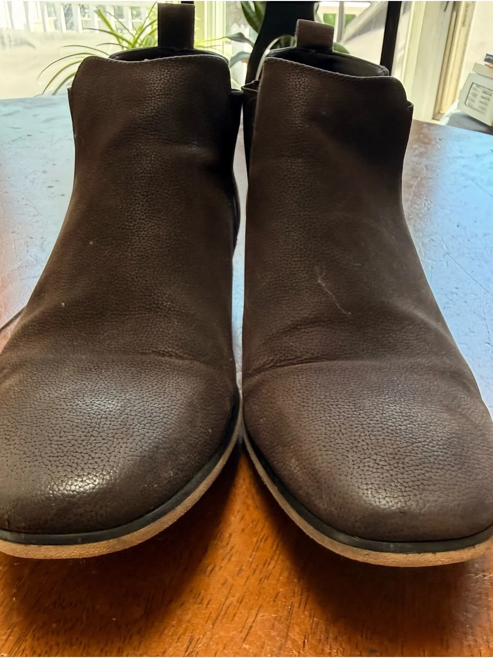 Reaction Kenneth Cole preowned kenneth